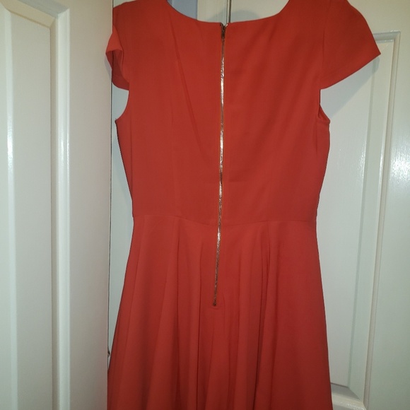 Dress - Picture 3 of 3